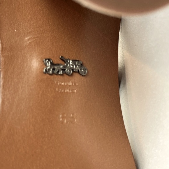 Coach Mid Heel Sandal Links Size 6.5 white Nude Brown Tones - Picture 9 of 15